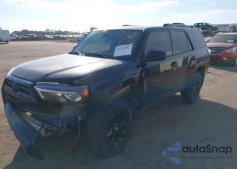 2021 Toyota 4Runner Sr5 z USA, uszkodzony, nr VIN JTEMU5JR3M5902887